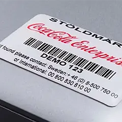 stödmärkning med logotyp från coca-cola